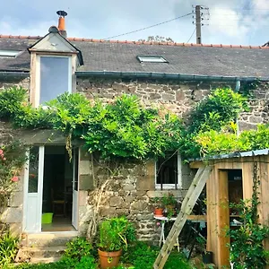  Hébergement de vacances Maisonnette En Bord De Rance/ Bretagne
